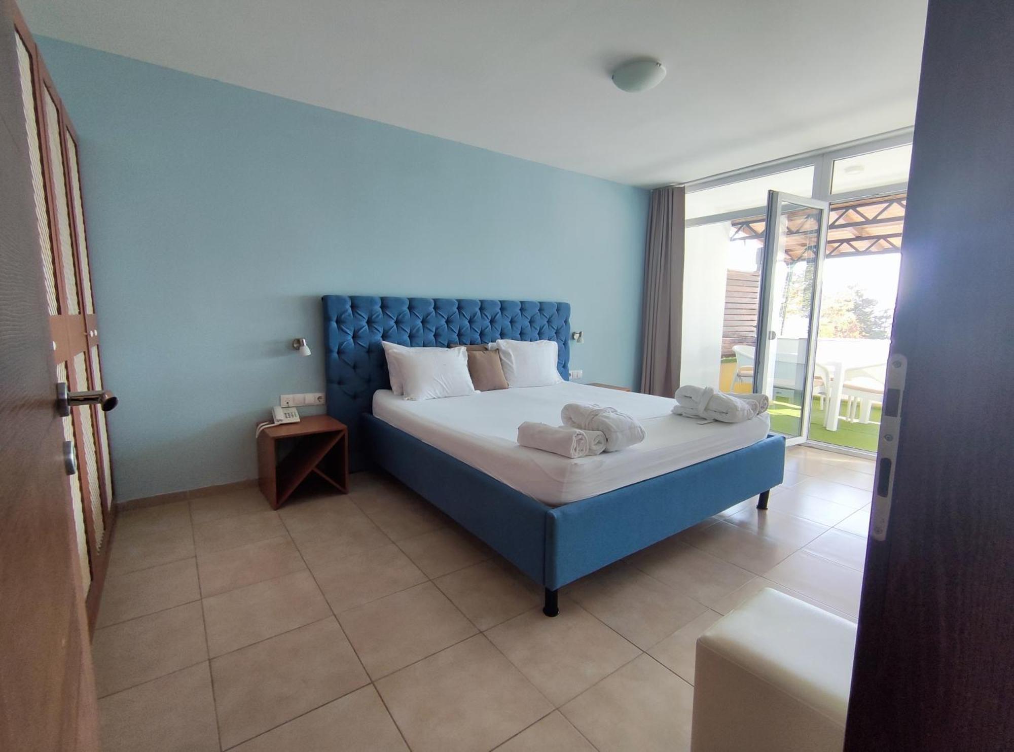 & Tino Sveti Stefan 4*